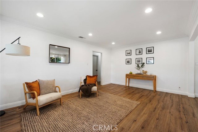 3763 Hackett Avenue photo 6
