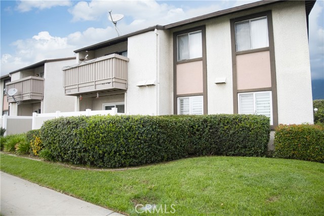 Detail Gallery Image 1 of 16 For 8990 19th St #317,  Rancho Cucamonga,  CA 91701 - 2 Beds | 2 Baths