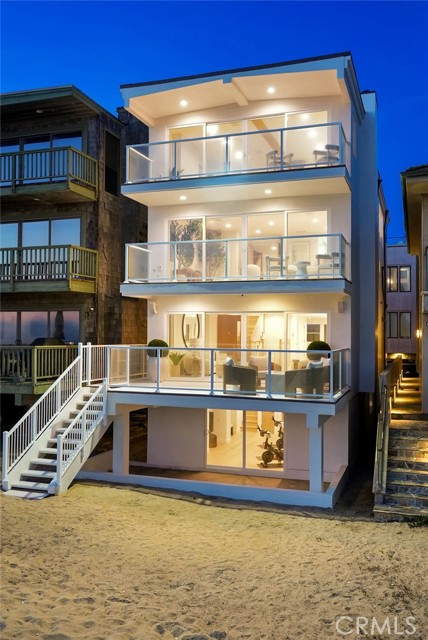105 A Surfside Avenue, Surfside CA: https://media.crmls.org/medias/fa66d680-5d0a-4cbd-80ec-41002a992123.jpg