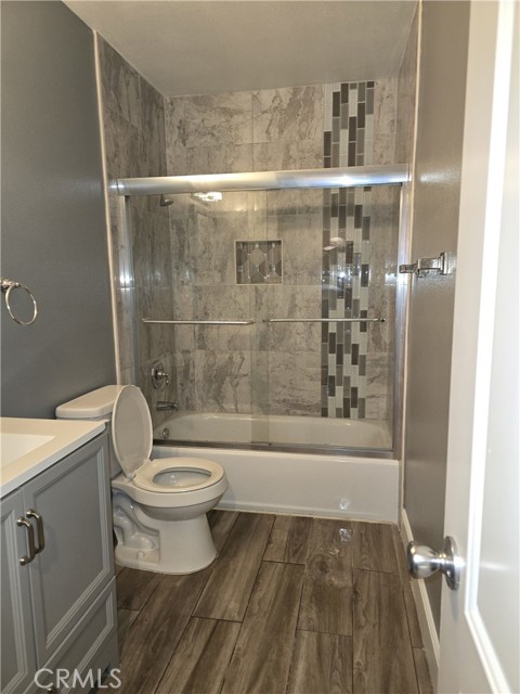 Detail Gallery Image 14 of 17 For 1370 Wheaton Way, Riverside,  CA 92507 - 3 Beds | 2 Baths