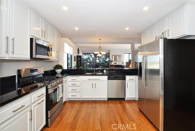 220 Prospect Avenue, Redondo Beach, California 90277, 2 Bedrooms Bedrooms, ,1 BathroomBathrooms,Residential,Sold,Prospect,PV17010237