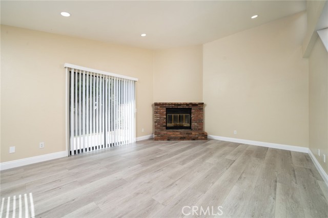 Detail Gallery Image 4 of 21 For 327 N San Dimas Canyon Rd, San Dimas,  CA 91773 - 2 Beds | 2/1 Baths