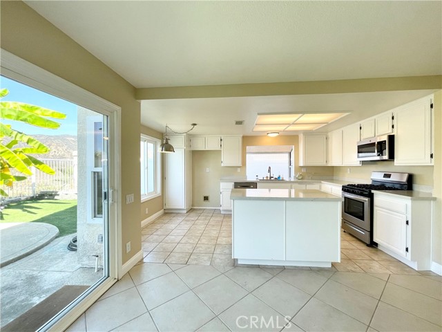 Detail Gallery Image 9 of 25 For 28741 Vista Santiago Rd, Lake Forest,  CA 92679 - 4 Beds | 3 Baths