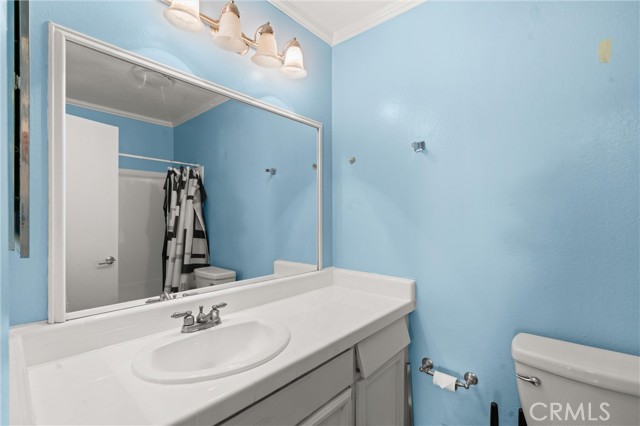 Detail Gallery Image 14 of 21 For 1300 Cabrillo Park Dr #B,  Santa Ana,  CA 92701 - 1 Beds | 1 Baths