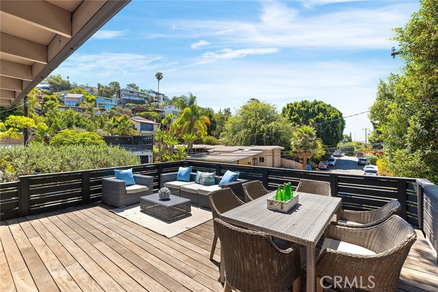 Detail Gallery Image 10 of 27 For 611 Griffith Way, Laguna Beach,  CA 92651 - 4 Beds | 4 Baths