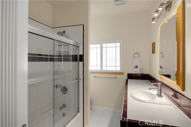 4766 Egret Lane, Paso Robles CA: https://media.crmls.org/medias/fa69dfb3-4916-468b-bda5-2d611afcb8bd.jpg