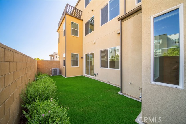 187 yugen, Irvine CA: https://media.crmls.org/medias/fa6a276e-cdaa-4d43-baa9-1e571042ef3b.jpg