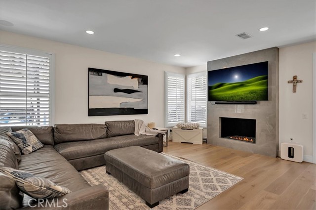 712 S Lost Canyon Road, Anaheim Hills CA: https://media.crmls.org/medias/fa6a6ec6-4f3c-405a-95ac-d46740d66857.jpg