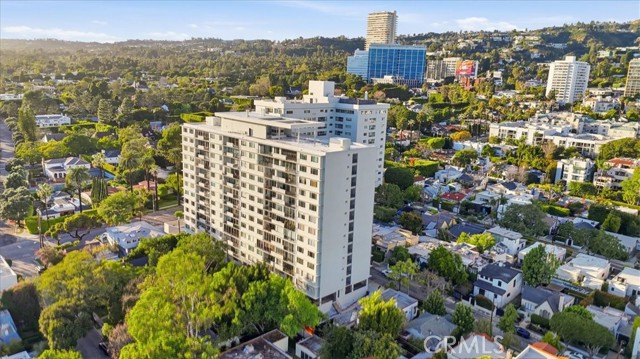 Detail Gallery Image 7 of 75 For 818 N Doheny Dr #908,  West Hollywood,  CA 90069 - 2 Beds | 2 Baths