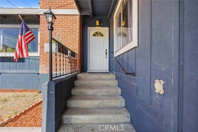 4201 Irvon Trail, Frazier Park CA: https://media.crmls.org/medias/fa6d081c-5318-49fe-bec9-be56e3bbba3f.jpg