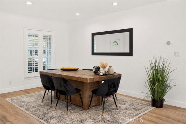 Detail Gallery Image 13 of 30 For 11814 Hesby St, Valley Village,  CA 91606 - 4 Beds | 2 Baths