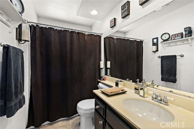 32042 Pleasant Glen Road, Rancho Santa Margarita CA: https://media.crmls.org/medias/fa6e6146-c0bf-44ab-b88f-5316a26a31f0.jpg