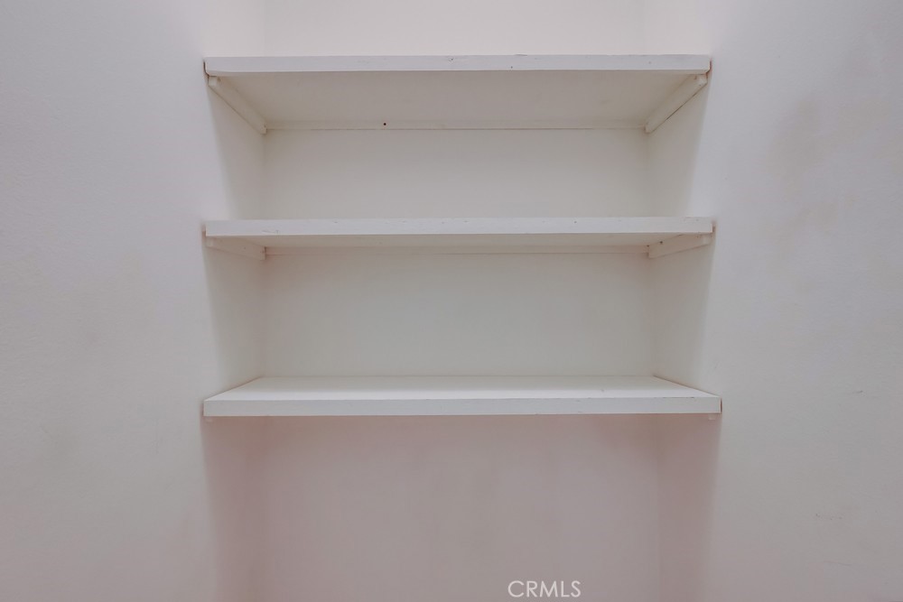 https://media.crmls.org/medias/fa6e6158-8413-4dd9-9b49-7693fed1eeab.jpg?preset=X-Large