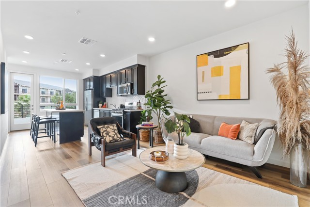 Detail Gallery Image 7 of 32 For 52 Bigsby Dr, Stanton,  CA 90680 - 3 Beds | 3 Baths