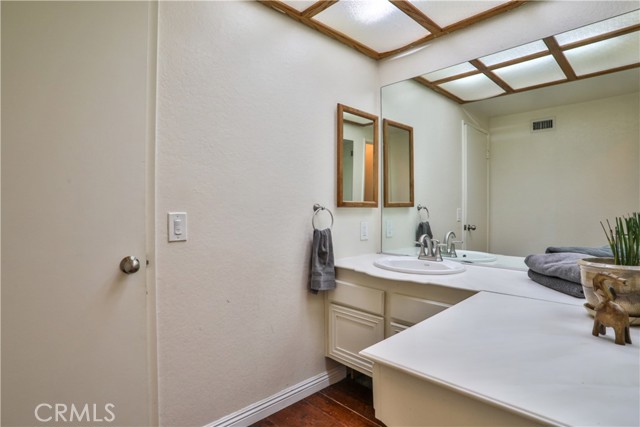 6073 Cameo Street, Rancho Cucamonga CA: https://media.crmls.org/medias/fa6f8958-a1a8-4a51-8e53-188d79bb35f6.jpg