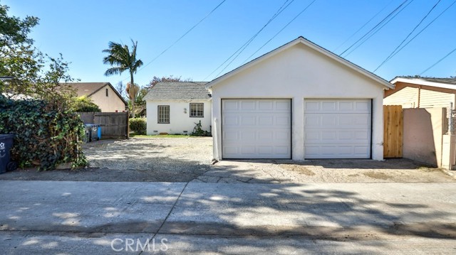 515 S Van Ness Avenue, Santa Ana CA: https://media.crmls.org/medias/fa700bb3-a9da-47de-9cfb-4334c630dfa5.jpg