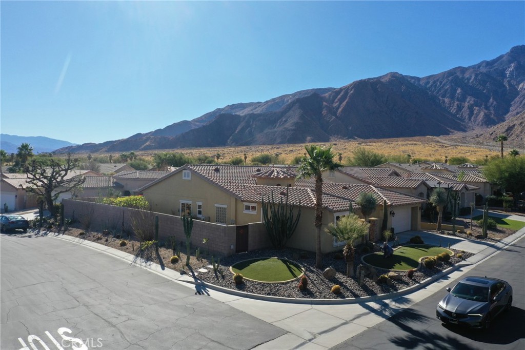 1251 Vista Sol