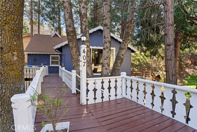 407 Dart Canyon Road, Crestline CA: https://media.crmls.org/medias/fa70fbbd-479a-4e1b-8ca6-b3ba420e0480.jpg