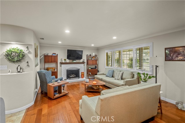 Detail Gallery Image 5 of 50 For 14942 Quill Cir, Huntington Beach,  CA 92647 - 4 Beds | 2 Baths