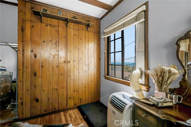 266 Grandview, Laguna Beach CA: https://media.crmls.org/medias/fa715739-3354-4746-aecd-20c40f790165.jpg