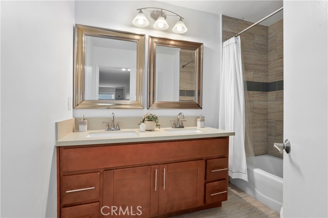 930 3rd Street, Santa Monica CA: https://media.crmls.org/medias/fa717bac-37f9-4368-93d7-f99be8e1f8dd.jpg