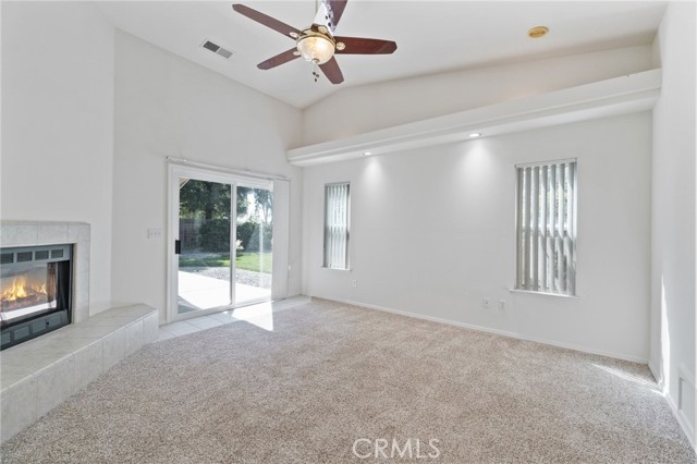 122 East, Madera CA: https://media.crmls.org/medias/fa71d763-276e-4c55-8ff9-cd3fabd14c11.jpg