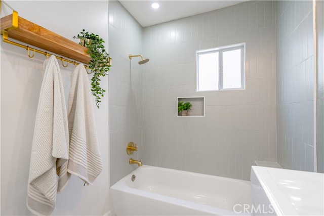 Detail Gallery Image 26 of 37 For 447 E 51st St, Long Beach,  CA 90805 - 2 Beds | 1 Baths