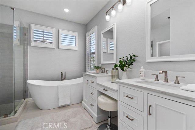 17 Nopalitos Way, Aliso Viejo CA: https://media.crmls.org/medias/fa72504b-f07d-4cd7-b489-7b14ec5b4473.jpg