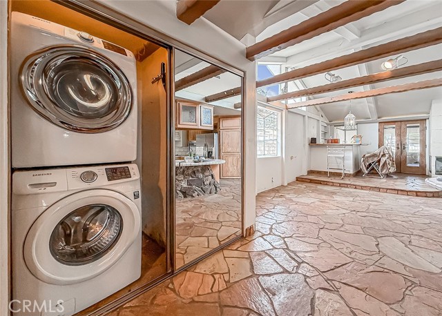 8835 Monogram Avenue, North Hills CA: https://media.crmls.org/medias/fa7255e3-7a1c-4345-afe7-eeb615b0aaab.jpg