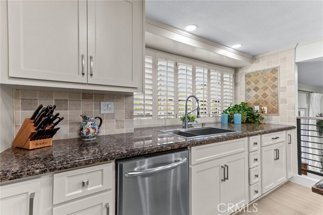 Detail Gallery Image 12 of 53 For 3094 Windemere Ct, Chino Hills,  CA 91709 - 4 Beds | 2/1 Baths