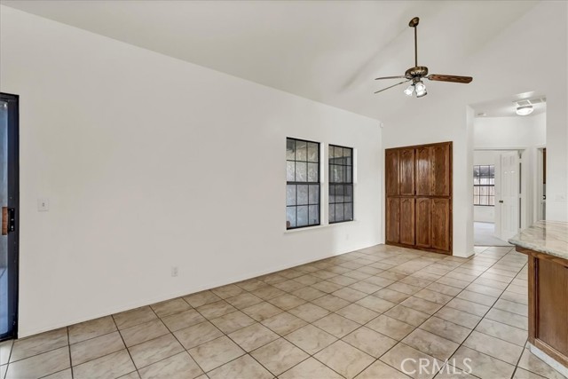 Detail Gallery Image 25 of 53 For 1219 University Ave, Hanford,  CA 93230 - 3 Beds | 2 Baths