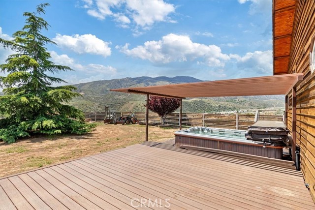 770 Roads End, Lebec CA: https://media.crmls.org/medias/fa7469ad-9395-4084-9268-36b1ed22fa9e.jpg