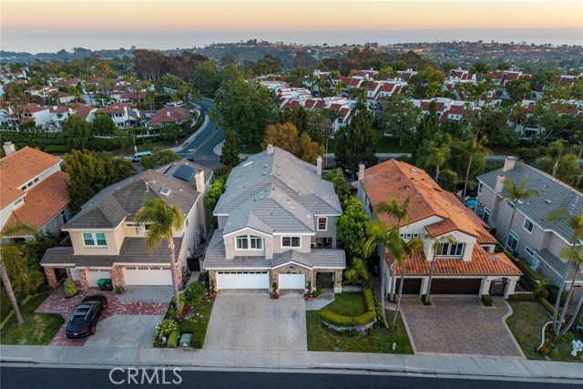 14 Glastonbury Place, Laguna Niguel CA: https://media.crmls.org/medias/fa747884-ac5a-42f1-9d4f-ec09e6d8a0cb.jpg