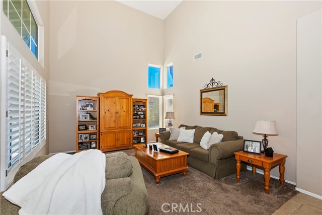 Detail Gallery Image 9 of 39 For 2904 Coral St, Corona,  CA 92882 - 4 Beds | 2/1 Baths