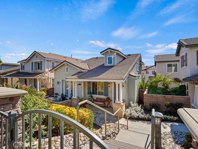 Detail Gallery Image 3 of 55 For 9425 San Bernardino Rd, Rancho Cucamonga,  CA 91730 - 4 Beds | 3 Baths