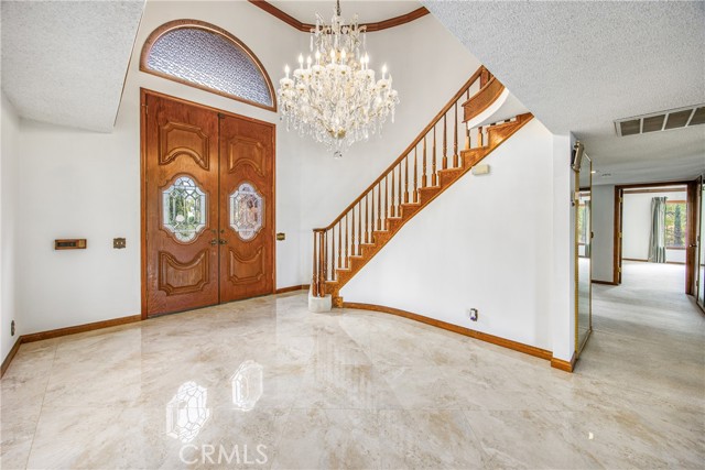 668 E Sunset N Drive, Redlands CA: https://media.crmls.org/medias/fa756f24-38a2-45d2-8b65-76b623d3dcf7.jpg