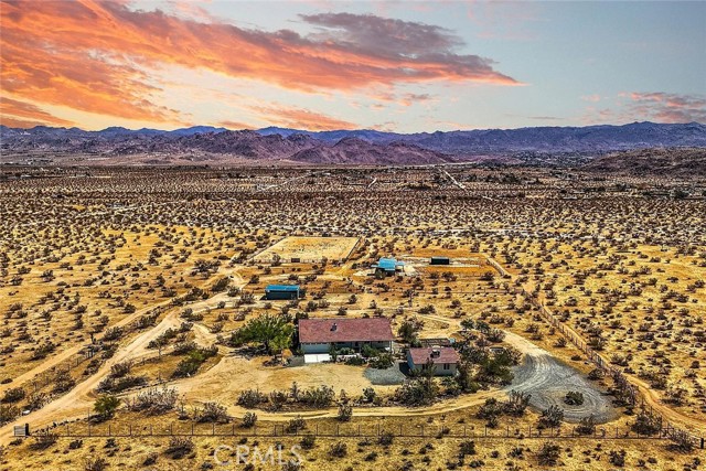 Detail Gallery Image 1 of 37 For 62401 Sunflower Rd, Joshua Tree,  CA 92252 - 5 Beds | 4 Baths