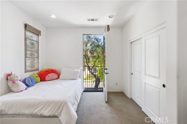 604 E Water Street, Anaheim CA: https://media.crmls.org/medias/fa764ea0-6560-4c6d-b948-1b4f95dd5568.jpg