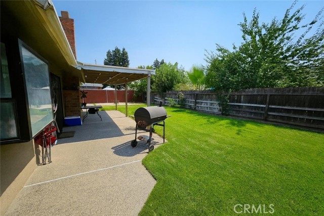 5894 E Madison Avenue, Fresno CA: https://media.crmls.org/medias/fa76f42e-0694-4547-bf0c-9967b6cc758f.jpg