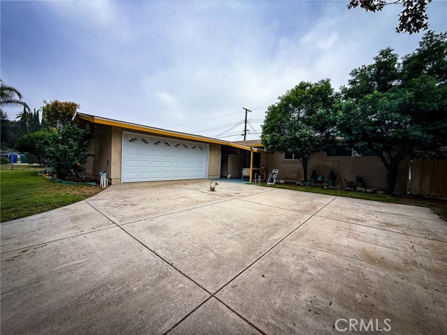 6712 La Jolla, Riverside CA: https://media.crmls.org/medias/fa7722f8-6313-4a30-abf7-37dd16b2a8e8.jpg