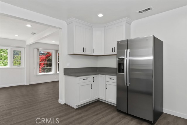 Detail Gallery Image 12 of 51 For 2235 Garfias, Pasadena,  CA 91104 - 6 Beds | 4 Baths