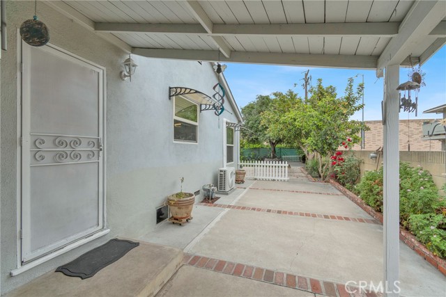 Detail Gallery Image 32 of 43 For 2501 Deodar St, Santa Ana,  CA 92705 - 3 Beds | 2 Baths