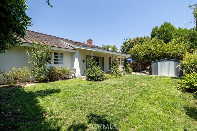 23856 Aetna Street, Woodland Hills CA: https://media.crmls.org/medias/fa78be4e-4388-40d2-8288-7dc908b12ae9.jpg