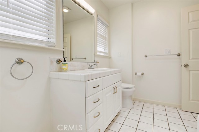 Detail Gallery Image 21 of 27 For 5709 Beck Ave, North Hollywood,  CA 91601 - 2 Beds | 2 Baths