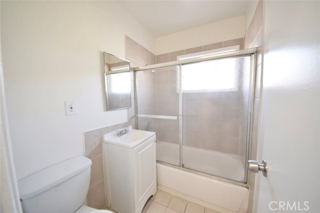 1623 E. 33rd St, Los Angeles CA: https://media.crmls.org/medias/fa7a5192-6bec-4635-8789-f1dad45c24de.jpg