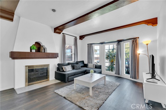 Front Image Thumbnail for CROC26072254