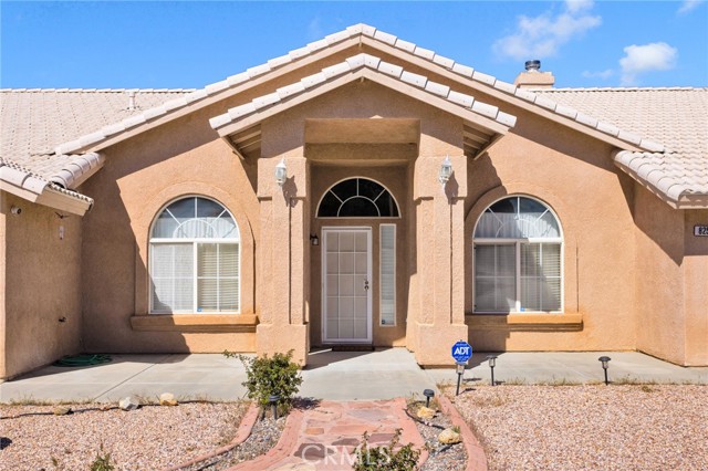 Detail Gallery Image 4 of 65 For 8250 Snow Cap, Pinon Hills,  CA 92372 - 3 Beds | 2/1 Baths