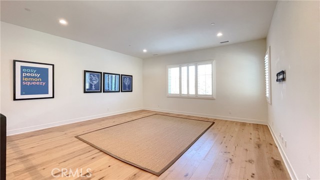 94 Interstellar, Irvine CA: https://media.crmls.org/medias/fa7b2881-8e05-4938-b661-53c97bcbbfd6.jpg