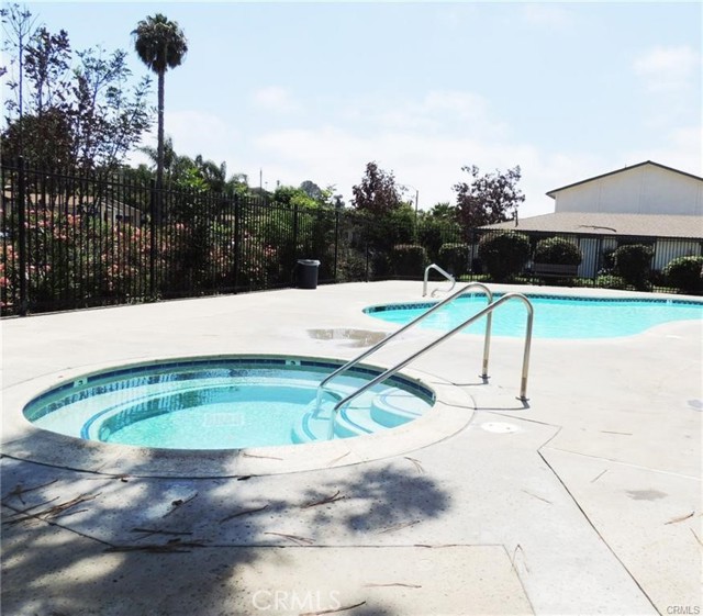 Detail Gallery Image 22 of 31 For 4137 Tiberon Dr, Oceanside,  CA 92056 - 3 Beds | 2 Baths