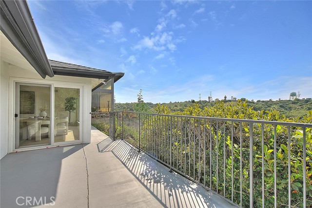 Detail Gallery Image 69 of 75 For 4701 Don Miguel, Los Angeles,  CA 90008 - 3 Beds | 3 Baths